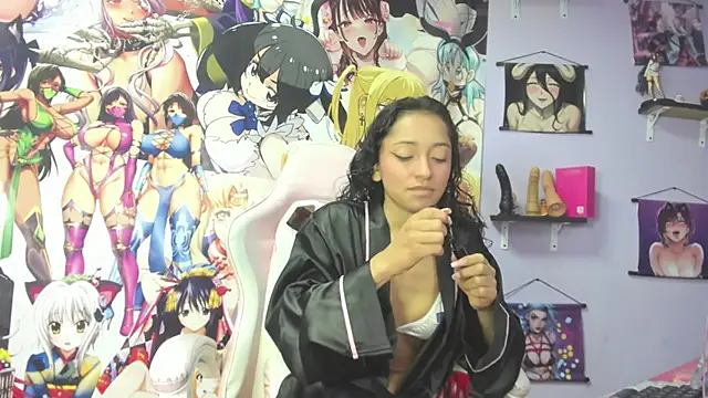 Snapshot of Kylie_Moan chatting on 09-17-25, 10:11 Kylie Moan online show from 09-17-25, 10:11