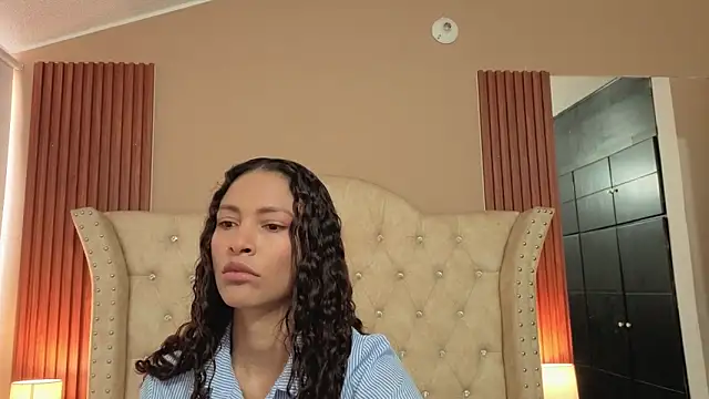 SofiaDelicia online show from 11-21-25, 03:54