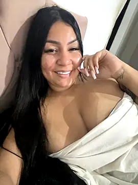 Snapshot of julianamascarada chatting on 09-11-25, 01:28 julianamascarada online show from 09-11-25, 01:28