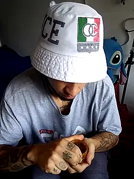 Tattoboy19cm online show from 03-02-26, 03:08