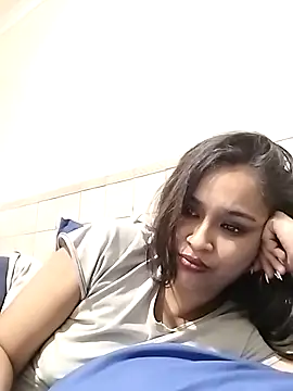 cute indianxo online show from 10-27-25, 12:36