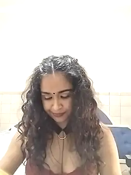 cute indianxo online show from 02-13-26, 06:15