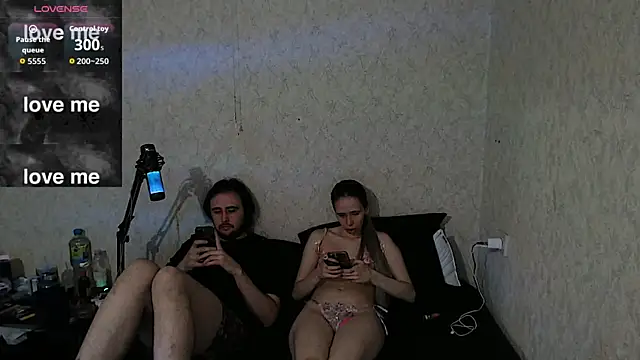 Snapshot of cjhouse96 chatting on 09-14-25, 12:15 cjhouse96 online show from 09-14-25, 12:15