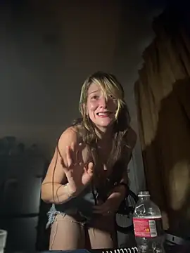 MrsSizzle online show from 10-20-25, 01:17