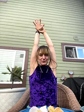 MrsSizzle online show from 11-10-25, 09:58