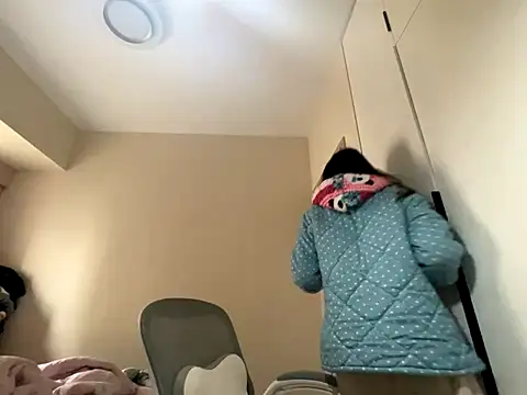 xena0501 online show from 11-24-25, 02:33