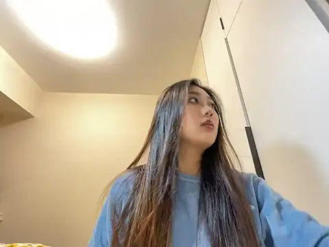 xena0501 online show from 12-04-25, 12:36