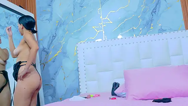 cutepetitee online show from 11-22-25, 07:13