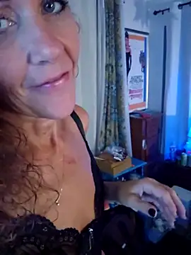 PhynneNicole online show from 11-06-25, 06:36