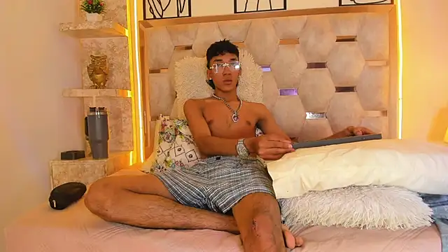 Lucass Blaze online show from 10-29-25, 10:22