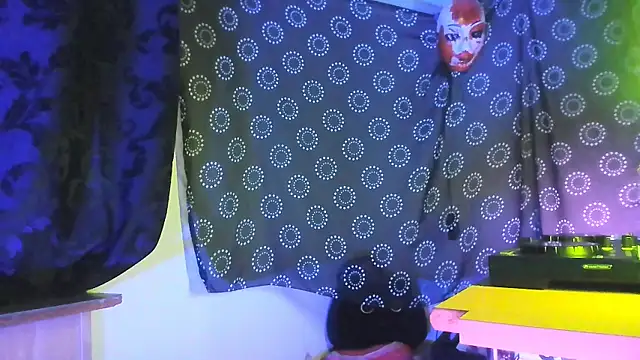 DjDiCKmannOnE online show from 02-10-26, 02:15