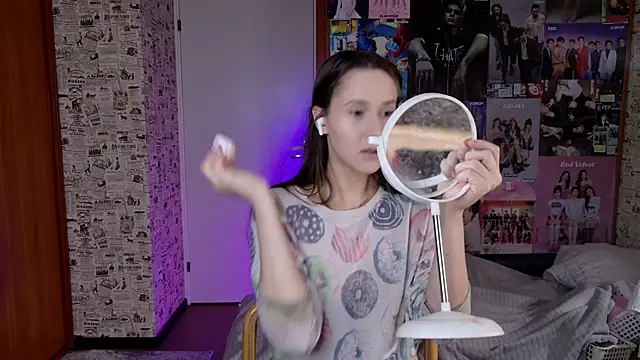 LucyRose3 online show from 12-17-25, 02:17