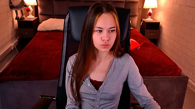 UliaNeer online show from 02-27-26, 05:07