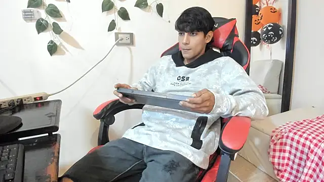 Snapshot of axel_rousse2 chatting on 11-03-25, 11:59 axel rousse2 online show from 11-03-25, 11:59