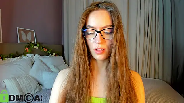 Agnes Wells online show from 11-04-25, 09:19