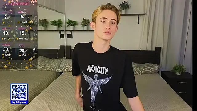 tommy XXX online show from 10-22-25, 03:45