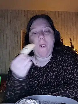 Feuchtekitty92xh online show from 12-19-25, 07:26