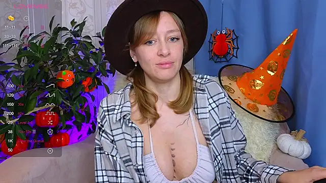 evashiny  online show from 10-30-25, 04:25