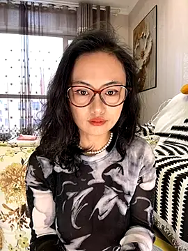 wen521 online show from 10-21-25, 01:17