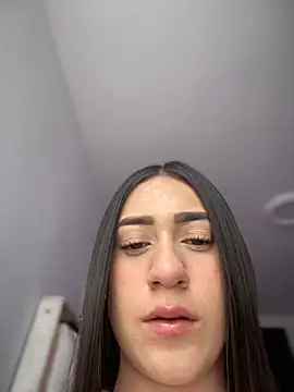 isabela l online show from 02-08-26, 07:50