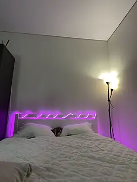 TiffaNoel online show from 10-13-25, 04:29