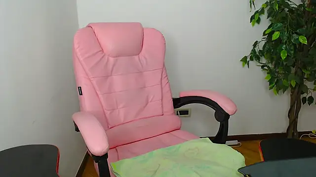 Erika bestboobs online show from 10-21-25, 08:42