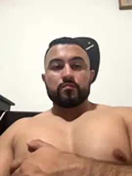 Snapshot of DoctorArabe3 chatting on 10-26-25, 03:01 DoctorArabe3 online show from 10-26-25, 03:01