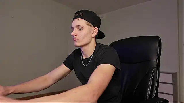 Mark Karson online show from 10-22-25, 08:19