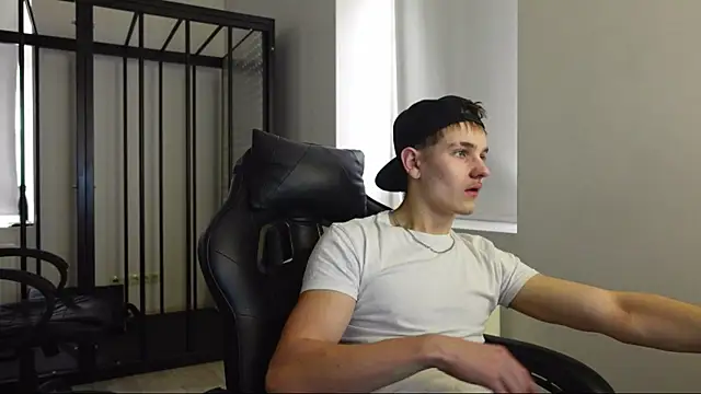 Mark Karson online show from 10-30-25, 09:33