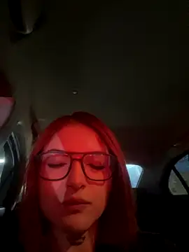 DanteAndVictoria online show from 11-04-25, 12:21