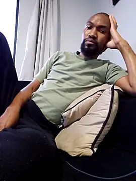 mojaymort online show from 11-18-25, 04:44