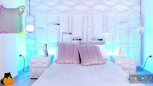 Im Molly Angel online show from 10-10-25, 08:08