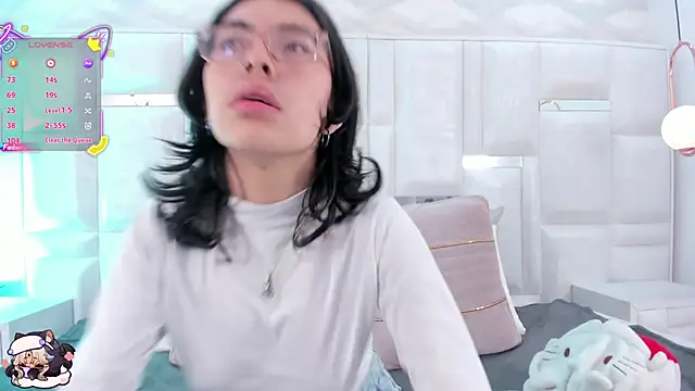 Im Molly Angel online show from 11-23-25, 01:33