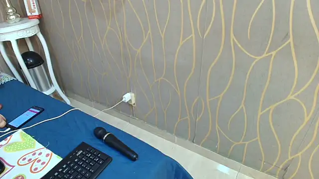 Snapshot of katybrownss chatting on 10-10-25, 08:35 katybrownss online show from 10-10-25, 08:35