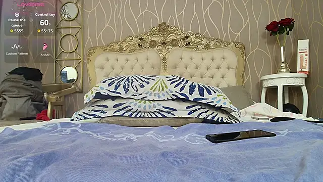 Snapshot of katybrownss chatting on 10-14-25, 08:53 katybrownss online show from 10-14-25, 08:53