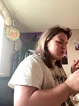 Kemeli008 online show from 10-24-25, 09:38