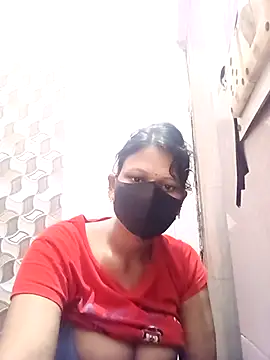 Snapshot of varnika chatting on 10-26-25, 09:21 varnika online show from 10-26-25, 09:21