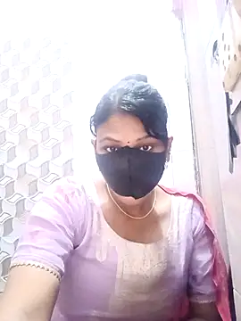 Snapshot of varnika chatting on 12-02-25, 08:08 varnika online show from 12-02-25, 08:08