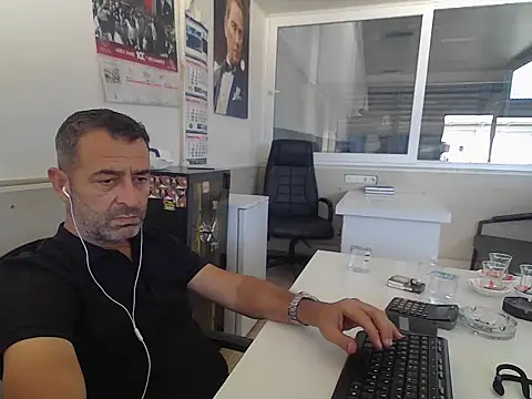Snapshot of rafasilva3535 chatting on 09-18-25, 01:57 rafasilva3535 online show from 09-18-25, 01:57