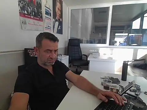 Snapshot of rafasilva3535 chatting on 09-25-25, 02:10 rafasilva3535 online show from 09-25-25, 02:10