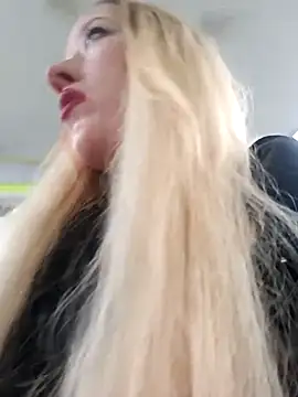 Snapshot of DeeA_Blondy chatting on 12-02-25, 06:52 DeeA Blondy online show from 12-02-25, 06:52