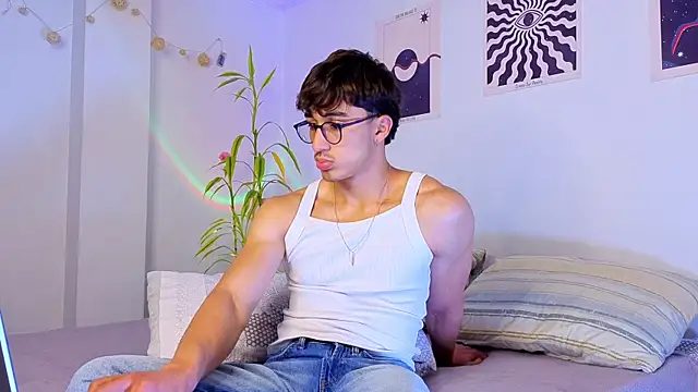 LatinReall online show from 09-14-25, 11:37