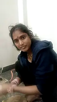 Guriya0076 online show from 11-18-25, 03:56