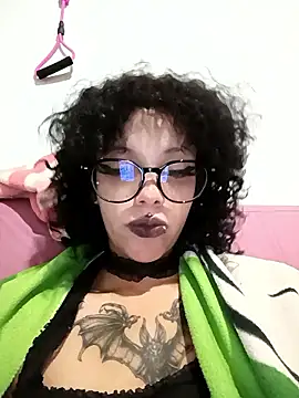 Snapshot of U-Upaaita chatting on 02-28-26, 04:13 U-Upaaita online show from 02-28-26, 04:13