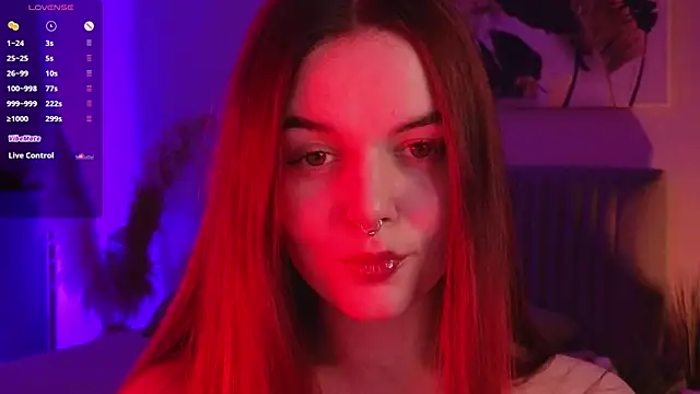 BellaDevile  online show from 09-28-25, 02:00