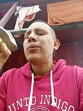 Snapshot of GaaraDiaz chatting on 11-24-25, 07:35 GaaraDiaz online show from 11-24-25, 07:35