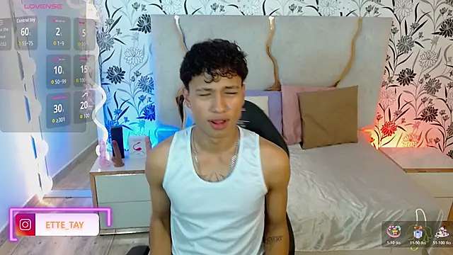 Ette tay online show from 10-25-25, 03:14