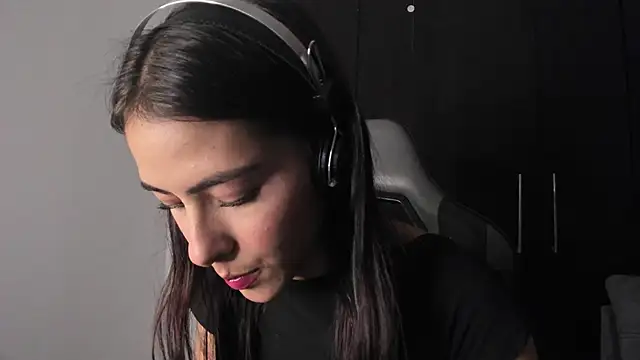 ValkaGrecco online show from 09-20-25, 03:29