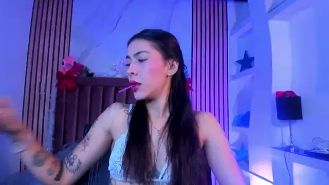 ValkaGrecco online show from 12-18-25, 03:01