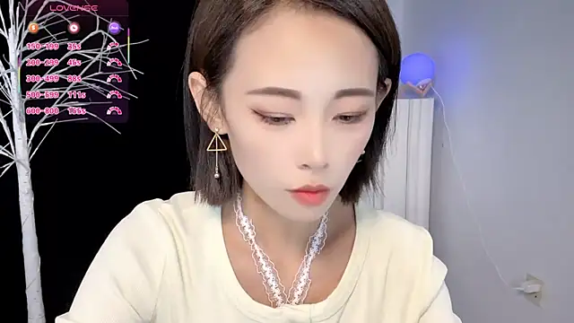 xiaoyue8888 online show from 09-25-25, 02:26